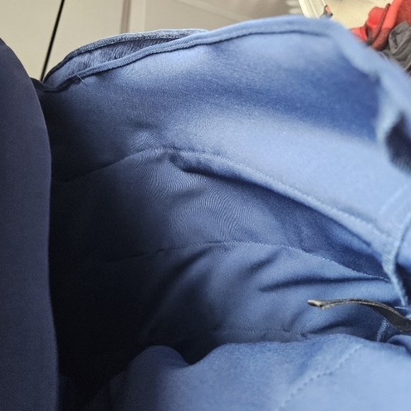 Adrianna Papell Blue Sleeveless Tiered, Pleated Metallic Cocktail dress, size 14 - Picture 5 of 10